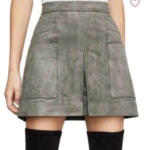BCBGMaxAzria Gray Faux Suede Suede Mini Skirt, Size-Medium. NEVER WORN